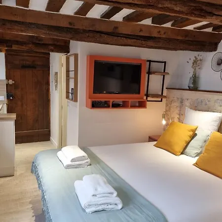 Le Temps D'une Pause Cosy With Fireplace Centre Онфлёр